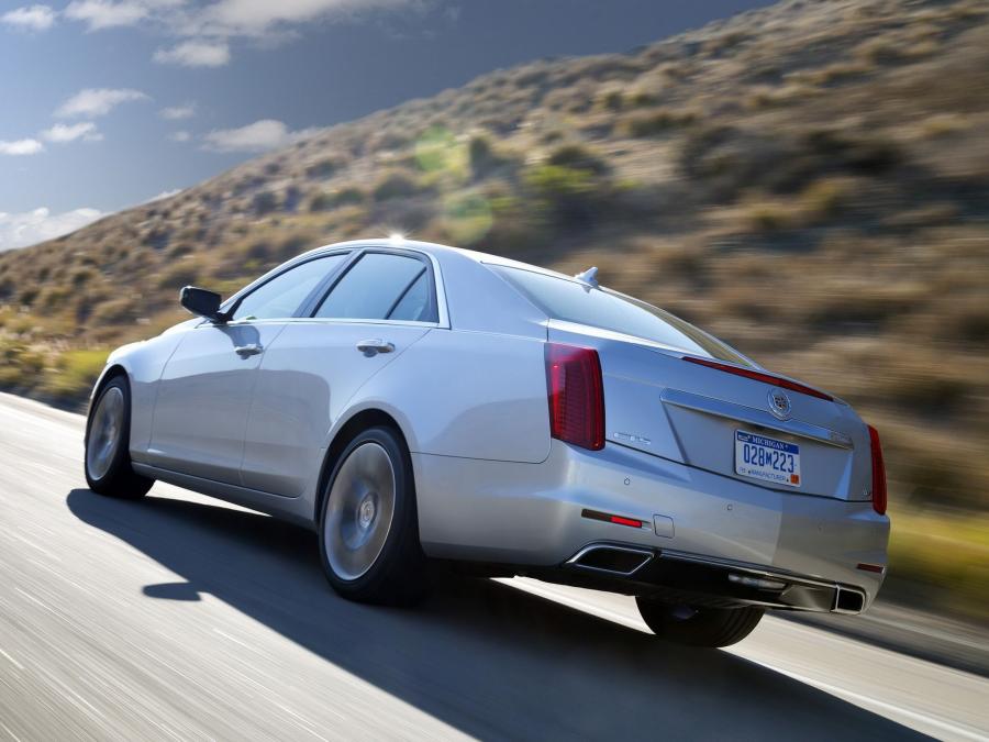  Cadillac CTS Vsport 2013 года  (фото 13 из 17)